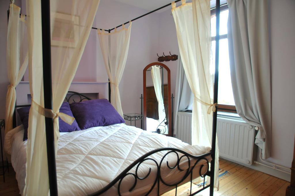 Gite Stone Lodge Bourcy Værelse billede