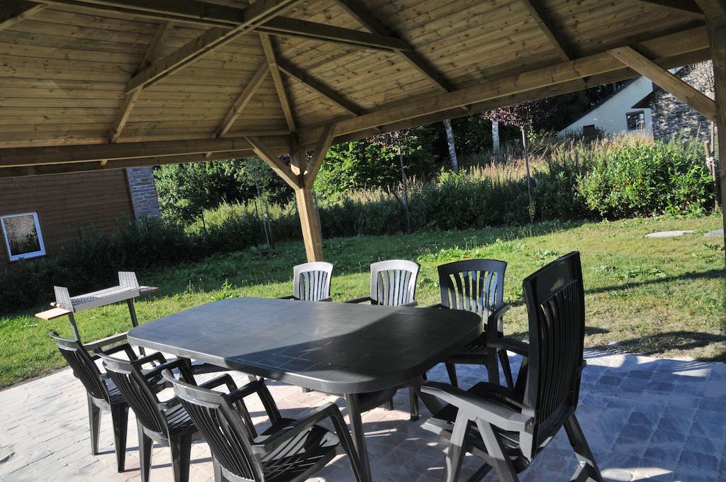 Gite Stone Lodge Bourcy Eksteriør billede