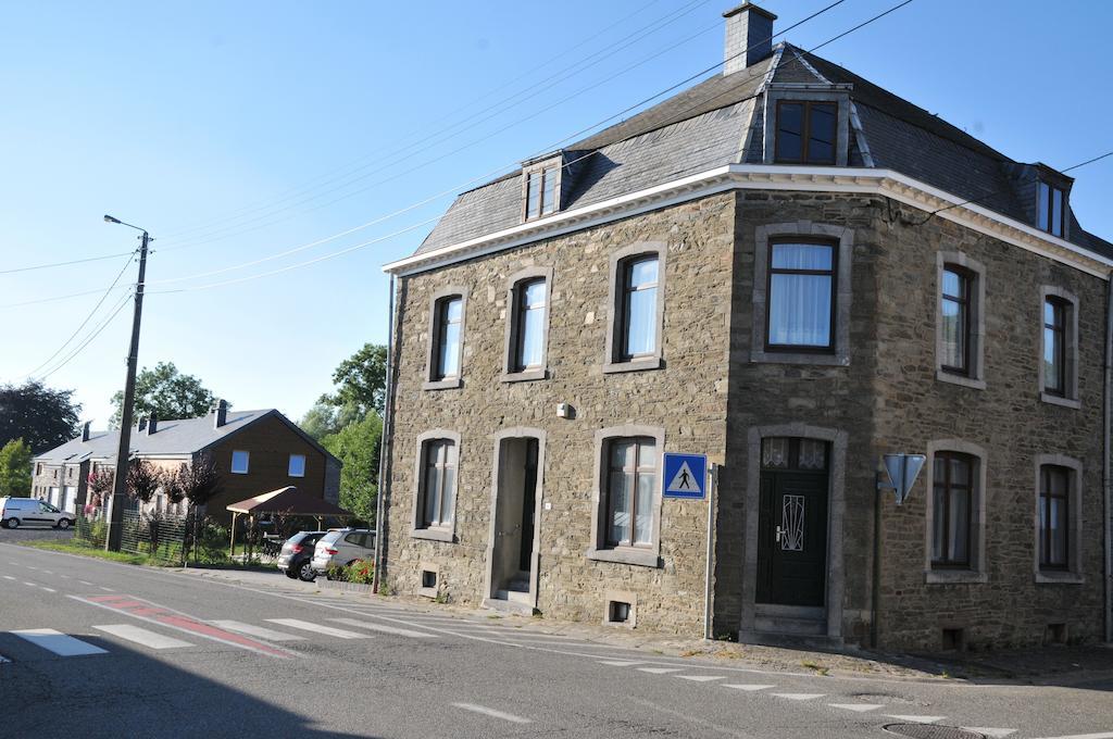 Gite Stone Lodge Bourcy Eksteriør billede